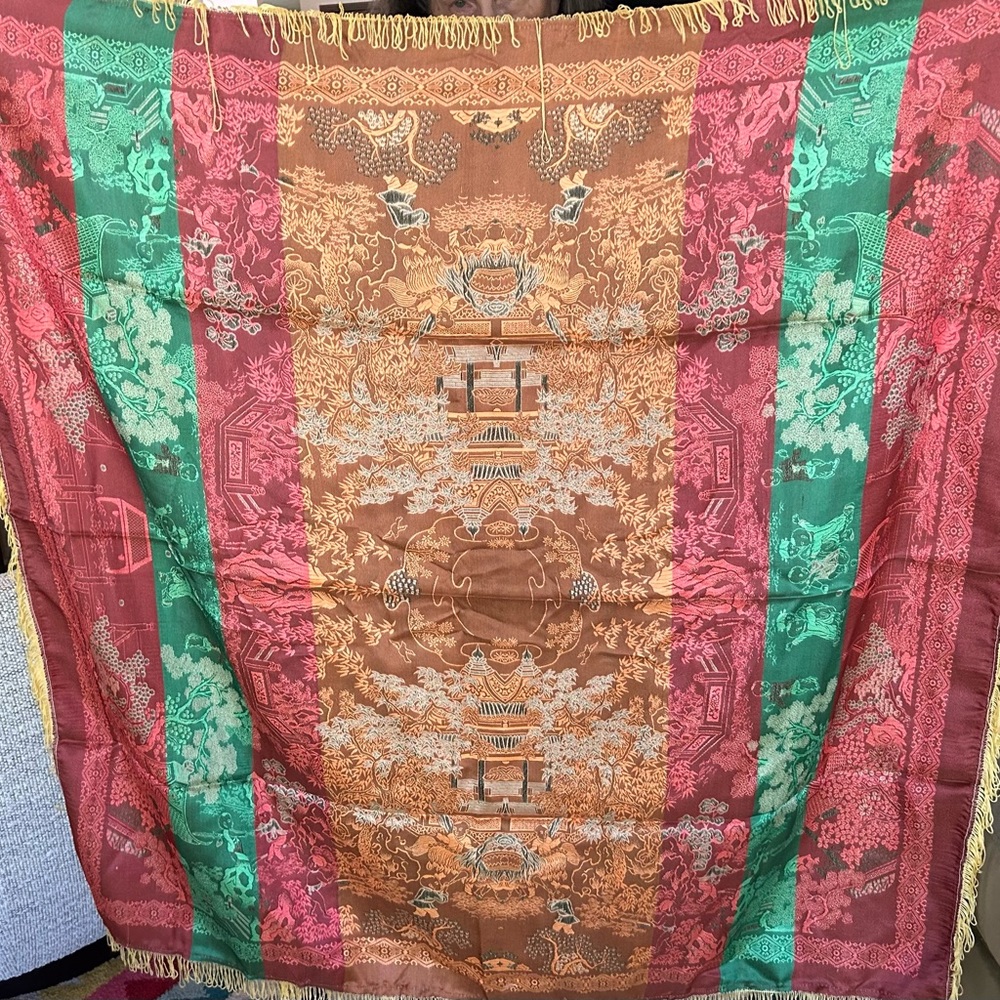 Chinese Tablecloth - Picture 3 of 3